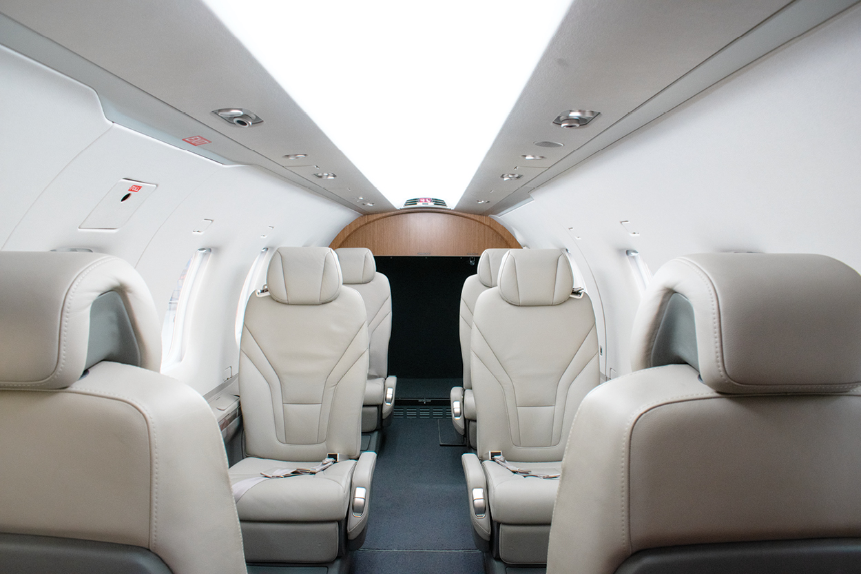 PC 12 Interior4